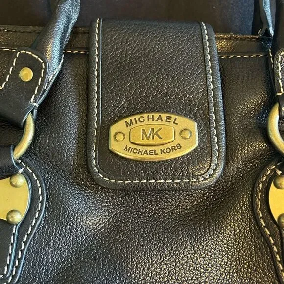 Michael Kors Black Leather Handbag Absolutely Stunning! great condition - Picture 5 of 12